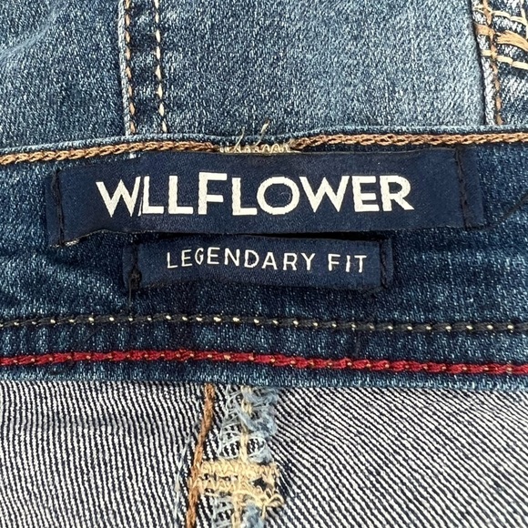 Wallflower Legendary Fit Cuffed Hem Bermuda Jean Shorts Size 20 Women’s - Picture 2 of 5